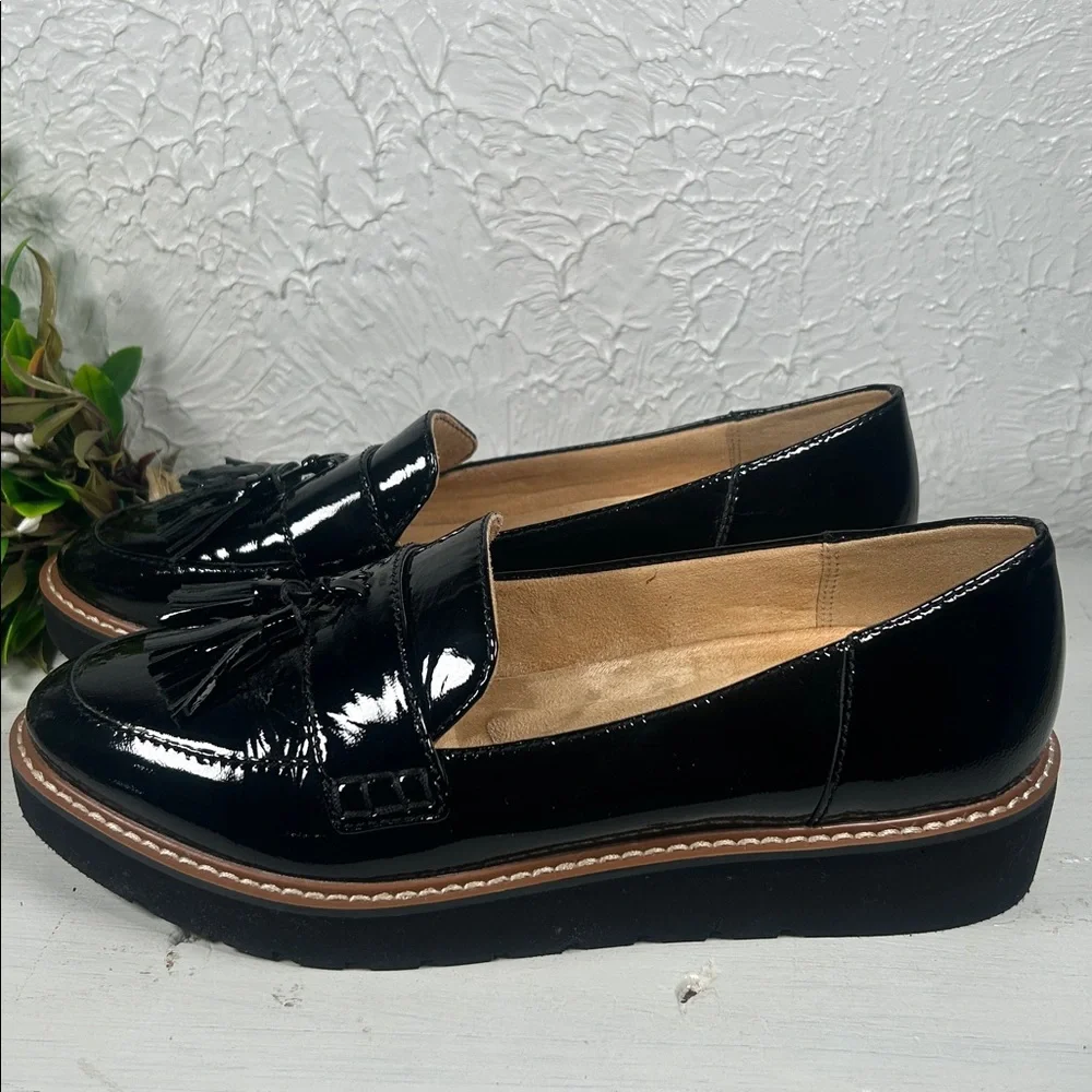 NWOT Naturalizer Ellie Blk Patent Leather Loafers with Tassels Size 7 NWOT Shoe - Picture 5 of 12
